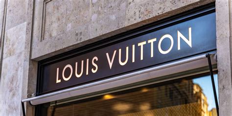 fabbrica louis vuitton civitanova marche|Louis Vuitton Civitanova: 500 assunzioni con nuova fabbrica.